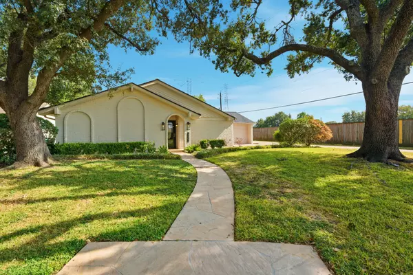 Houston, TX 77080,2502 Hollow Hook RD