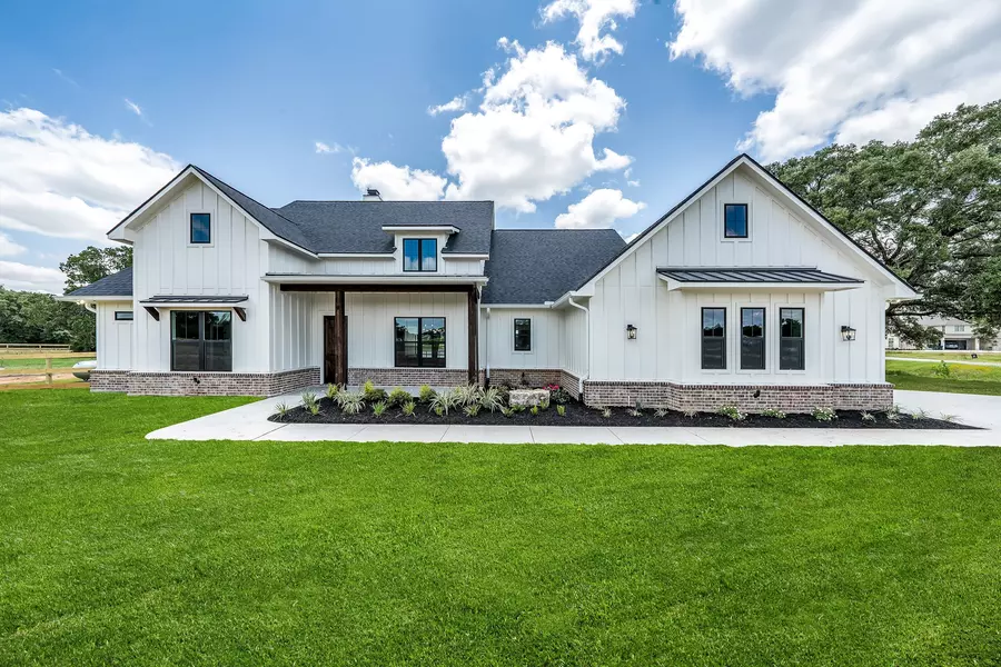 5811 Rain Meadow DR, College Station, TX 77845