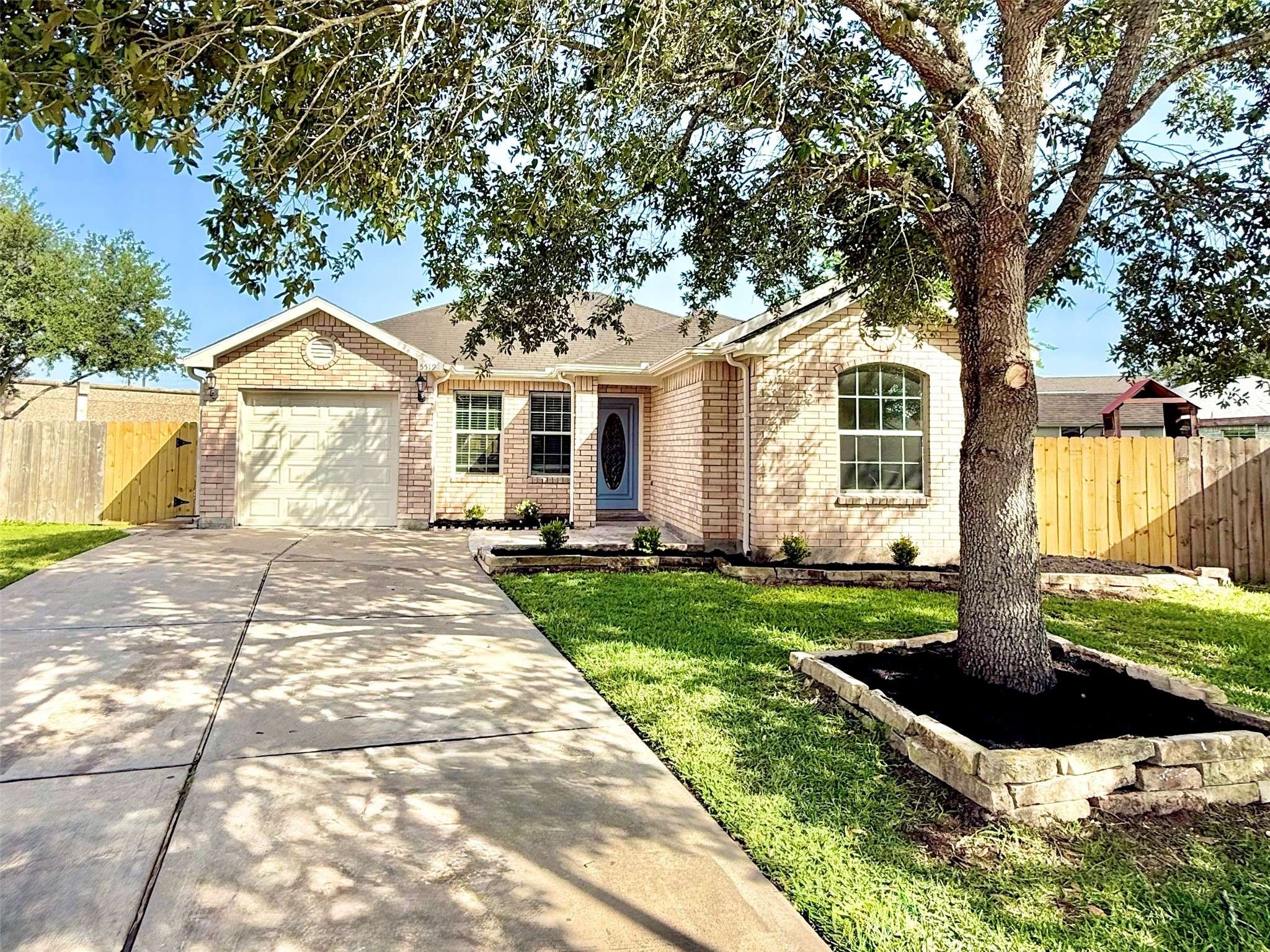 5519 Rios Sabinas ST, Rosharon, TX 77583