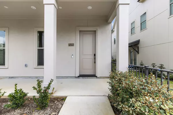 The Woodlands, TX 77380,25225 Liberty Mill DR