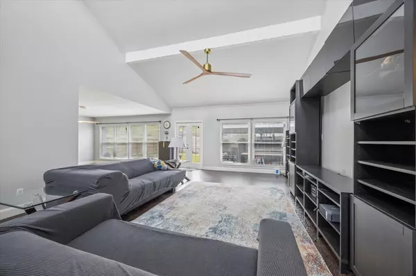 11947 Briar Forest DR, Houston, TX 77077