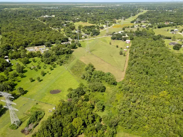 Alvin, TX 77511,3046 County Road 529