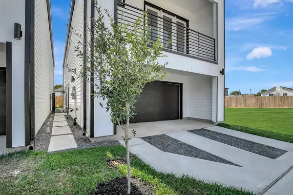 Houston, TX 77021,3626 Amos ST