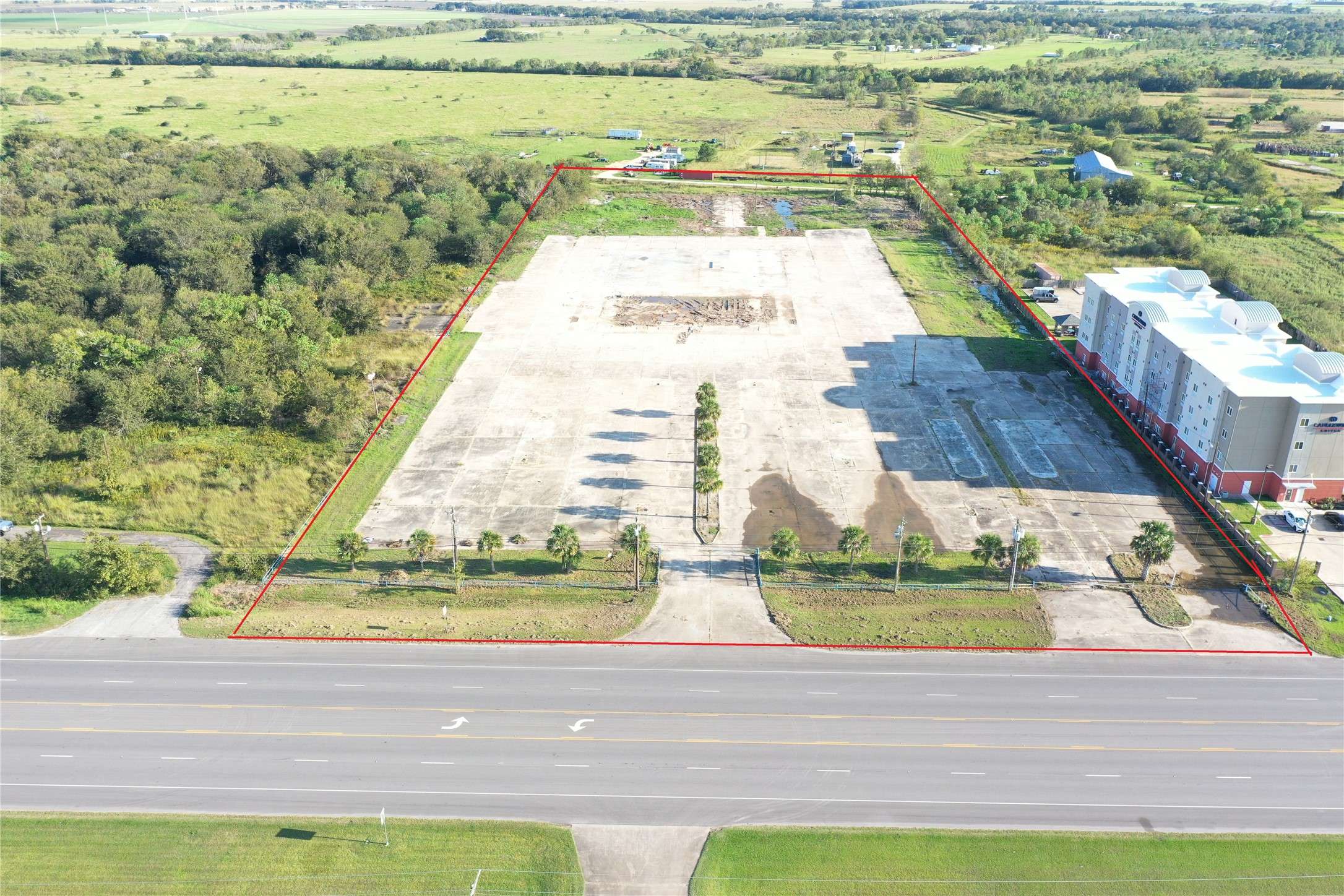5900 HIGHWAY 35 HWY E, Bay City, TX 77414