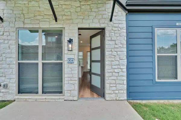 1526 Soccer DR, Little Elm, TX 75068
