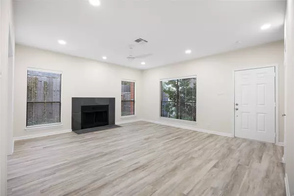 Houston, TX 77057,2668 Bering DR #2668