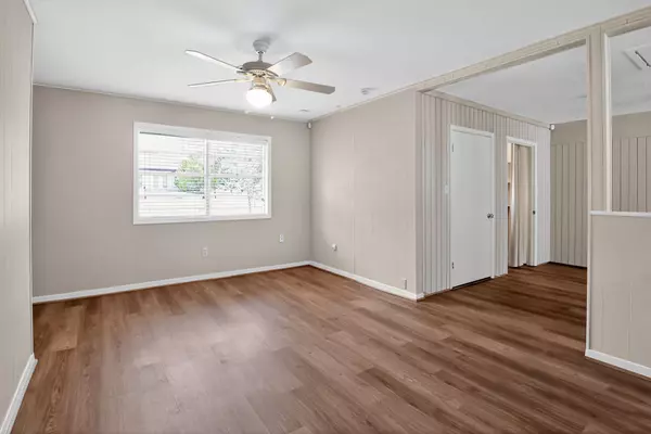 College Station, TX 77840,1301 Laura LN