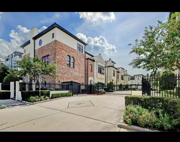 Houston, TX 77025,10 Southside CIR