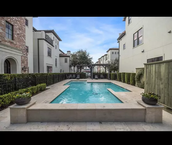 Houston, TX 77025,10 Southside CIR