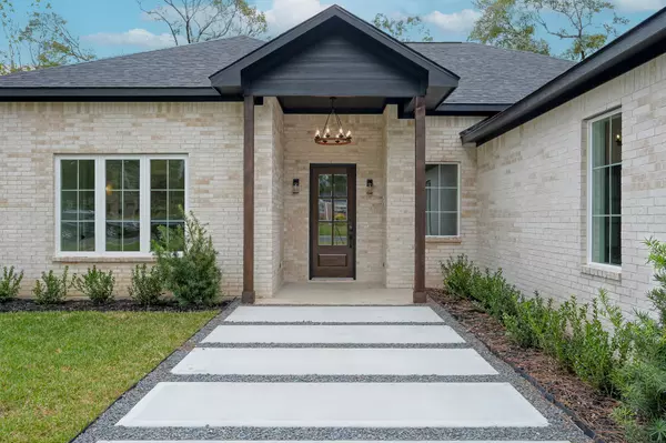 Huntsville, TX 77320,2421 Crosstimbers ST