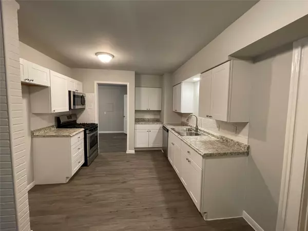 Houston, TX 77033,8615 Sharondale DR