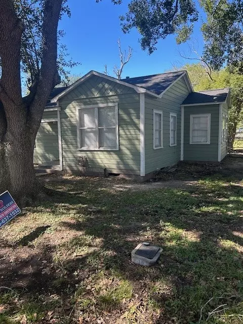 El Campo, TX 77437,1304 Yupon ST