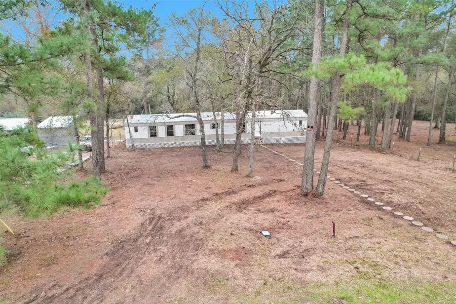 Split A Tall Pine RD, Navasota, TX 77868