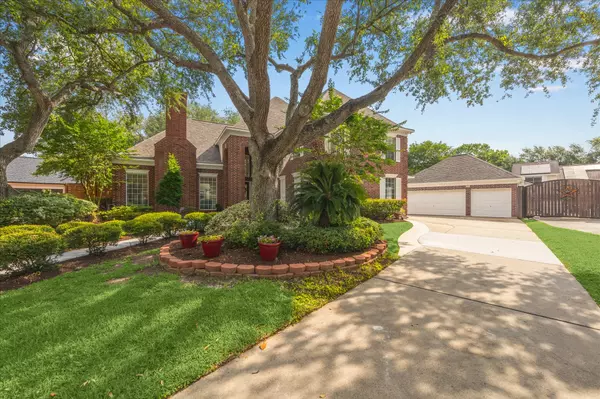 El Lago, TX 77586,311 Pineview CIR