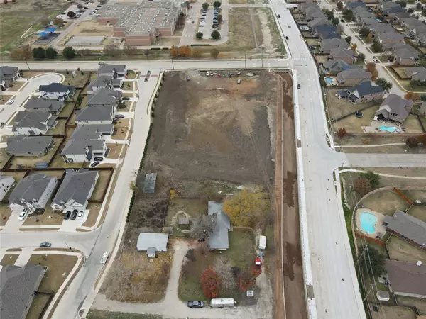 1209 N Day Miar RD, Mansfield, TX 76063