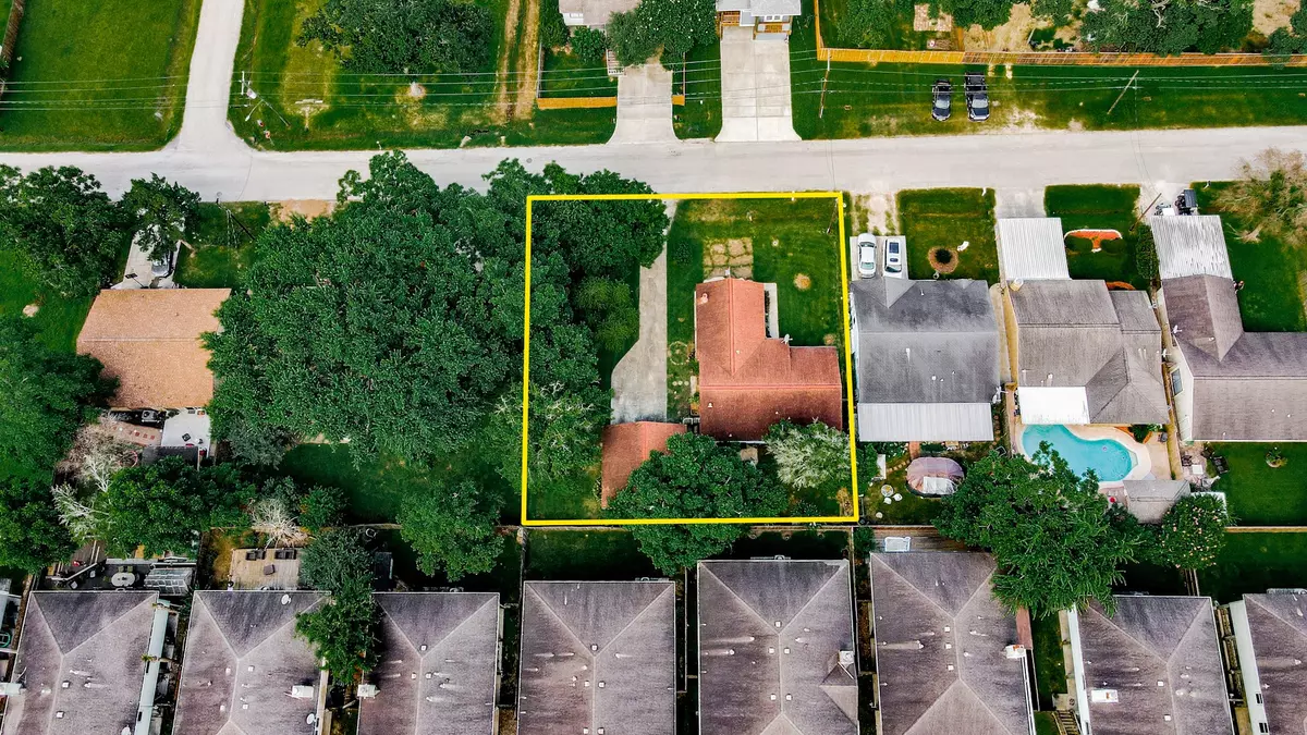 Kemah, TX 77565,434 Lakeside DR