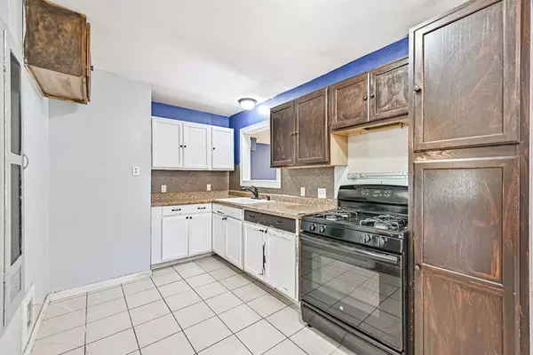 La Marque, TX 77568,1007 Plum ST