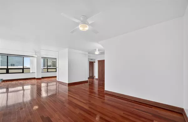 Houston, TX 77056,5150 Hidalgo ST #701