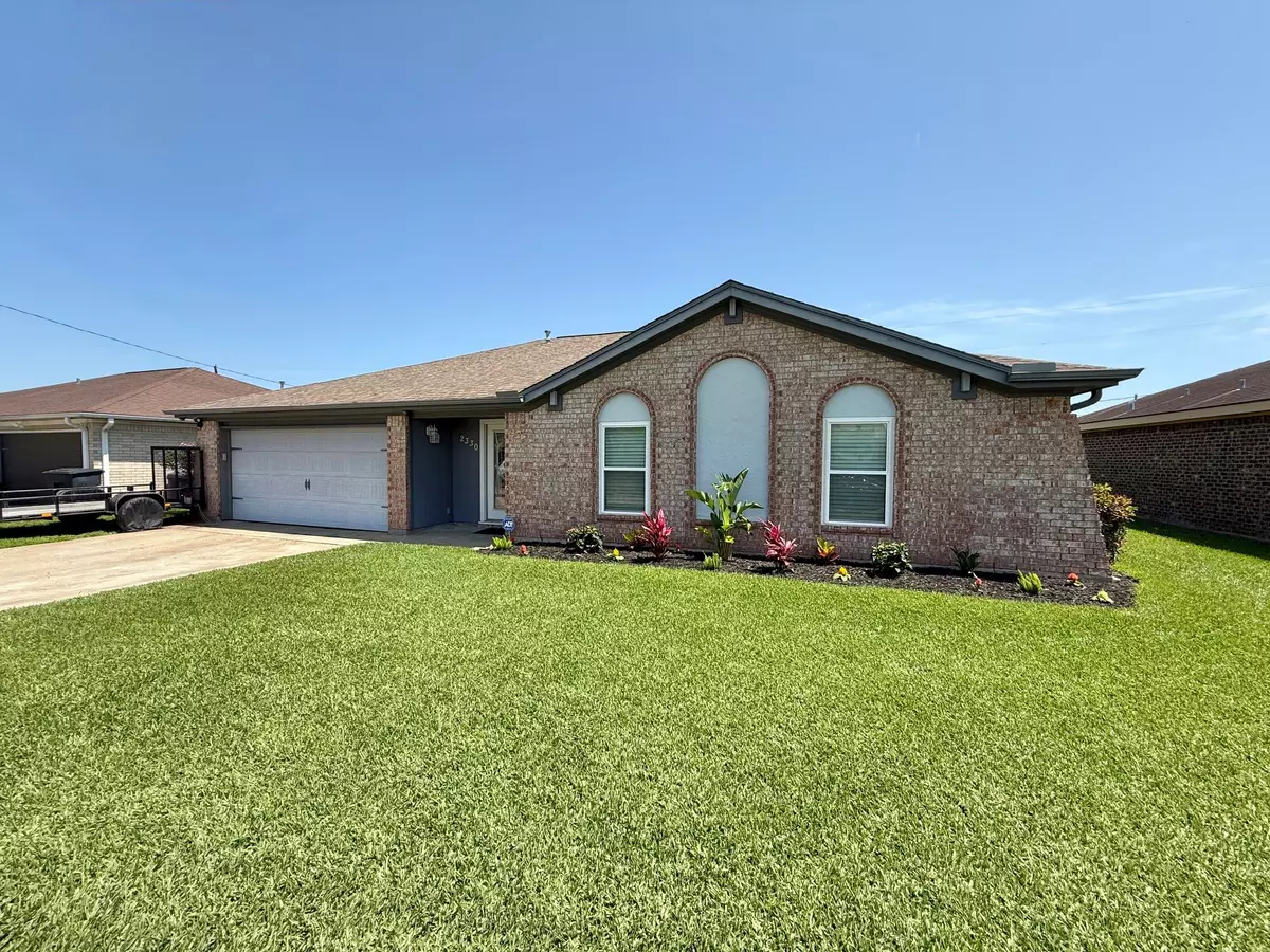 Groves, TX 77619,2330 Little John LN