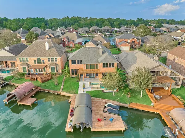 373 Bayshore DR, Montgomery, TX 77356