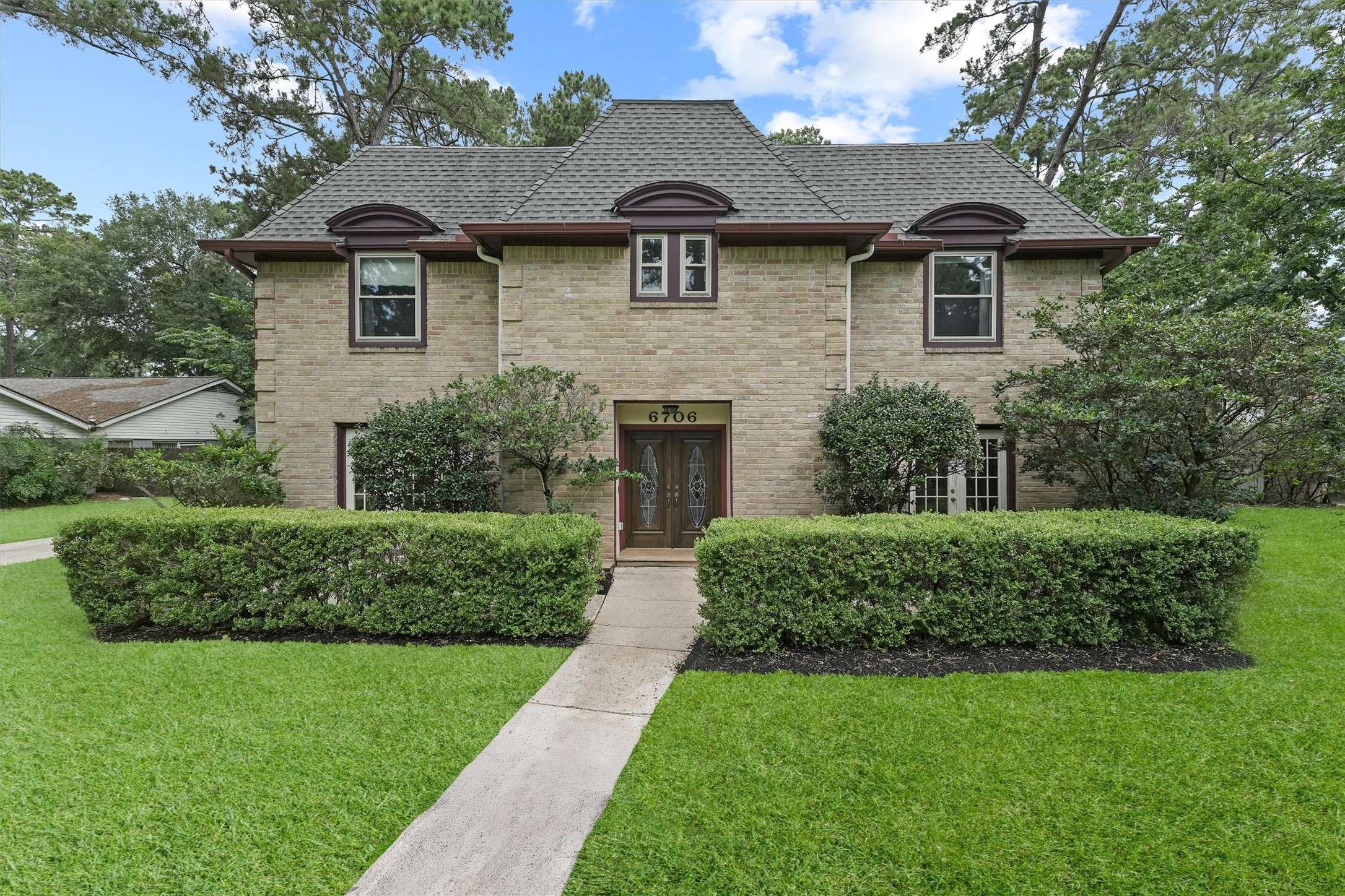 6706 River Lodge DR, Spring, TX 77379