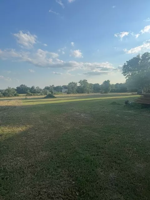 Madisonville, TX 77864,12 W Manning ST