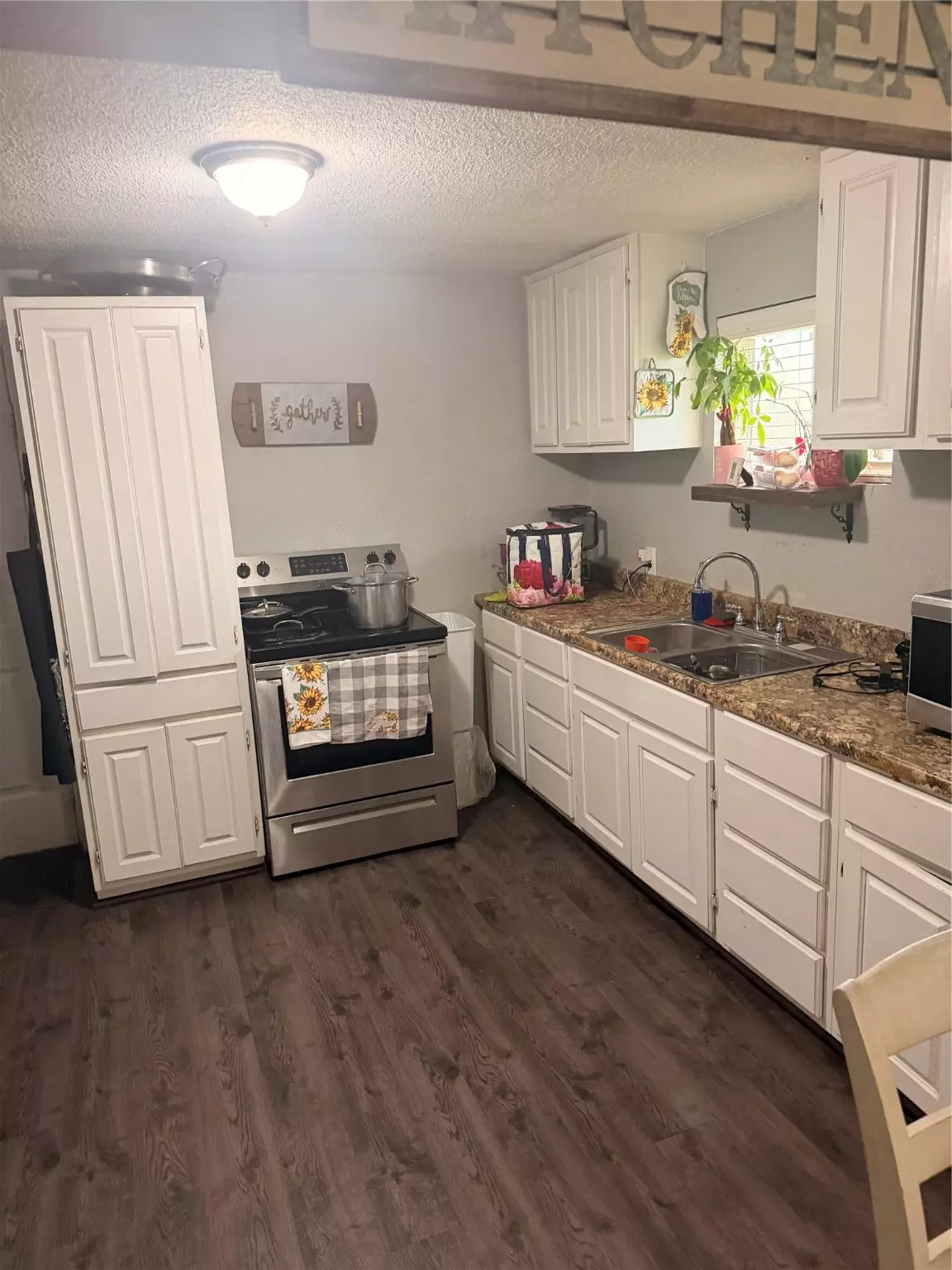 Houston, TX 77088,905 Ferguson WAY