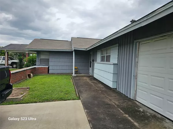 Houston, TX 77033,6178 Willow Glen DR