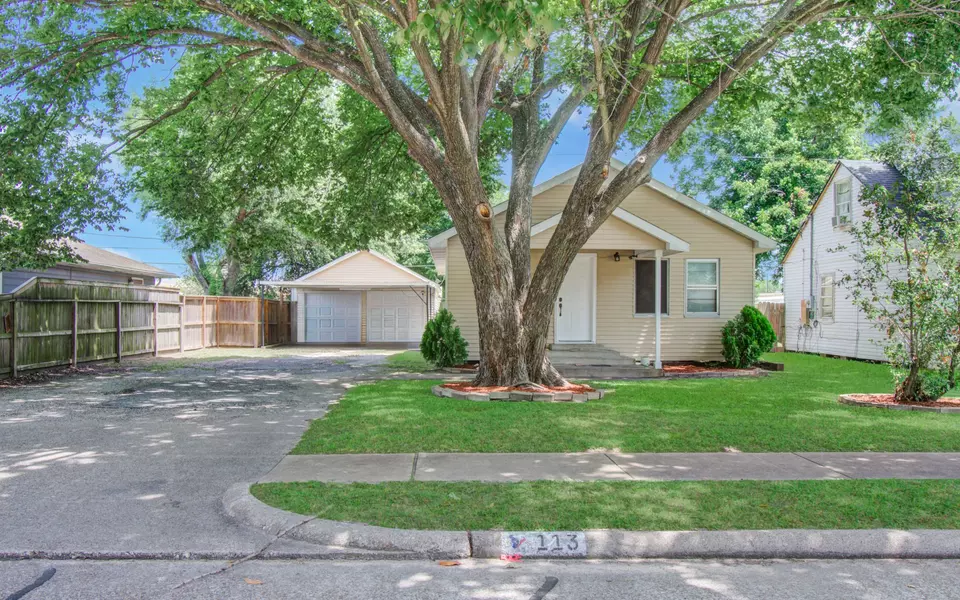 113 E Oak ST, Deer Park, TX 77536