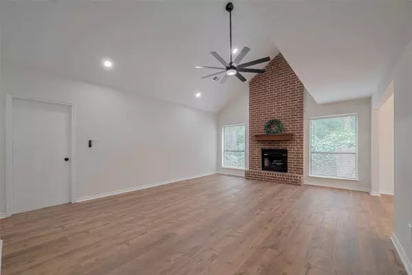 The Woodlands, TX 77380,52 S High Oaks CIR