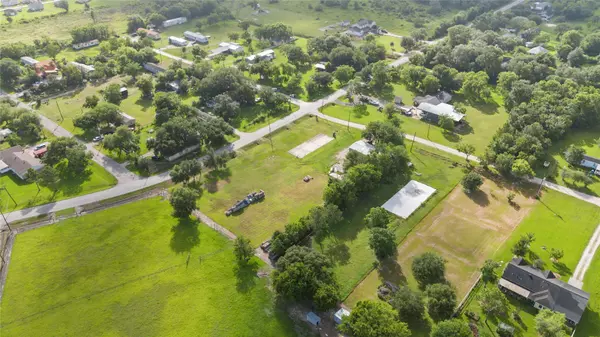 Alvin, TX 77511,2257 County Road 529