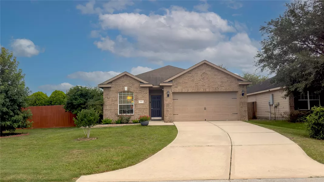 301 Pine Mist LN, Conroe, TX 77304