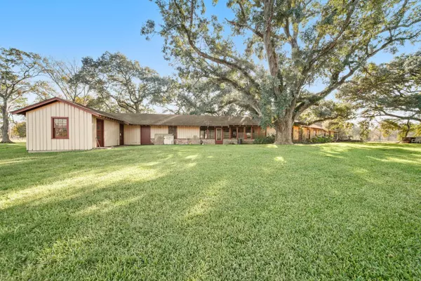 Alvin, TX 77511,629 County Road 133