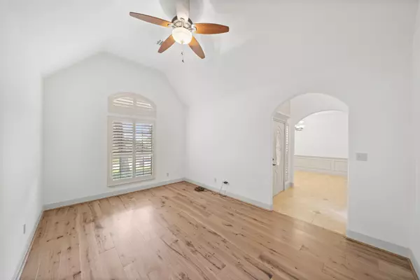 Montgomery, TX 77356,214 Lake View CIR