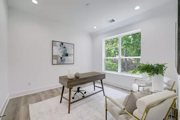 Houston, TX 77092,4105 Oak Iron LN