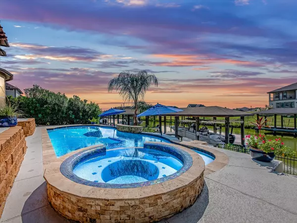 Kemah, TX 77565,538 Amalfi DR