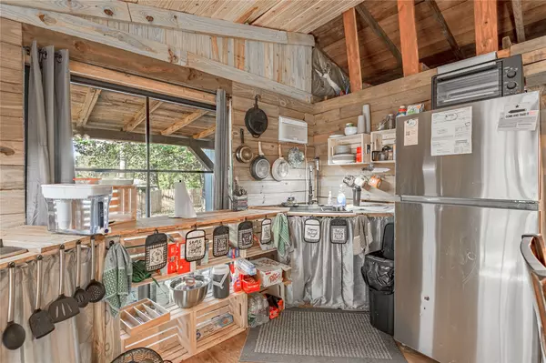 Livingston, TX 77351,211 Baker DR