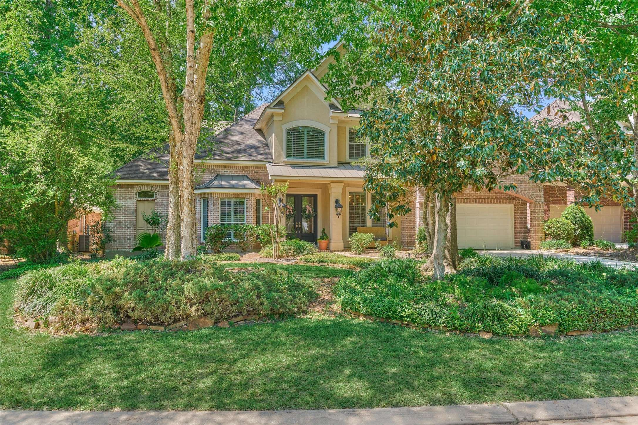 11 E Thymewood PL, The Woodlands, TX 77382
