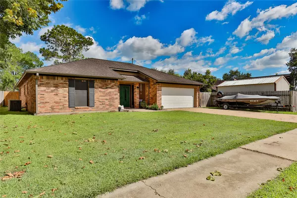 Angleton, TX 77515,1 Shallowbrook ST