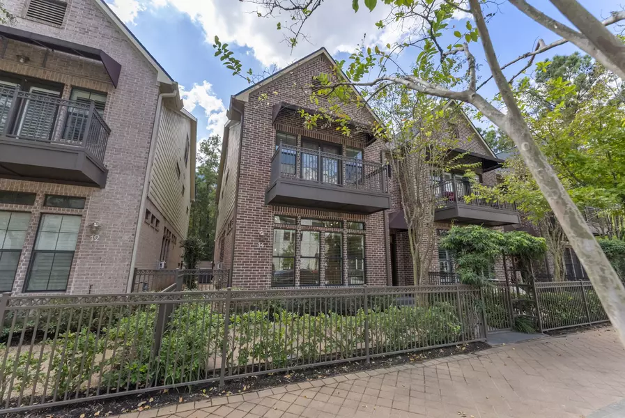 14 Riva ROW, The Woodlands, TX 77380