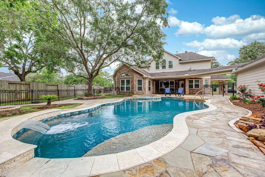 408 Scenic VW, Friendswood, TX 77546