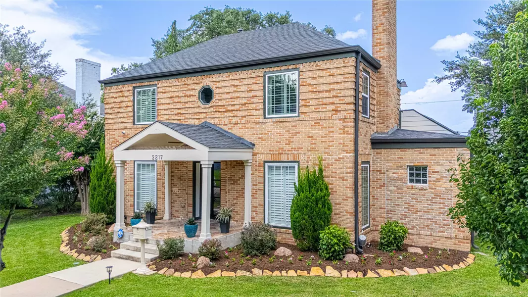 3217 Parkwood DR, Houston, TX 77021