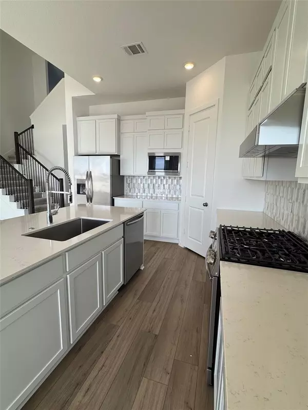 2219 Vargas ST, Montgomery, TX 77316