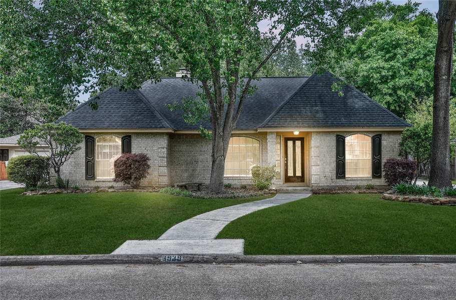 3939 Fawn Creek DR, Kingwood, TX 77339