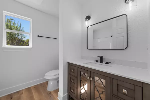 Texas City, TX 77590,33 17th AVE N