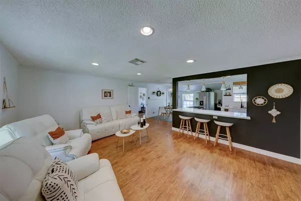 Texas City, TX 77590,1118 13th AVE N