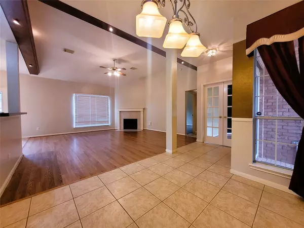 4134 Teal Valley CT, Fresno, TX 77545