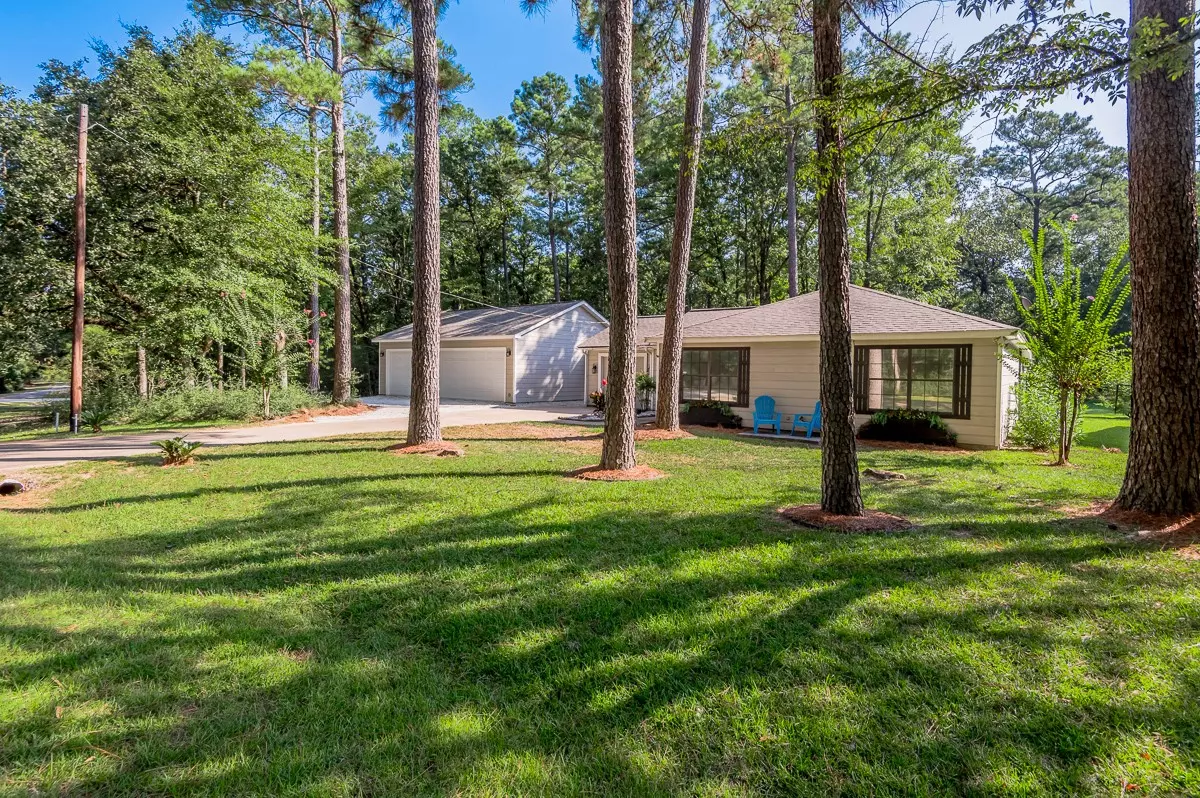 Trinity, TX 75862,37 Spreading Oak ST