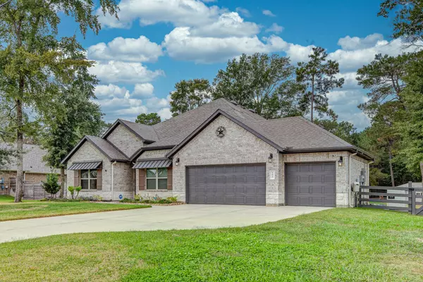 New Waverly, TX 77358,181 Temple LN