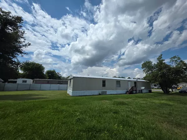 Crosby, TX 77532,450 E Saint Charles DR